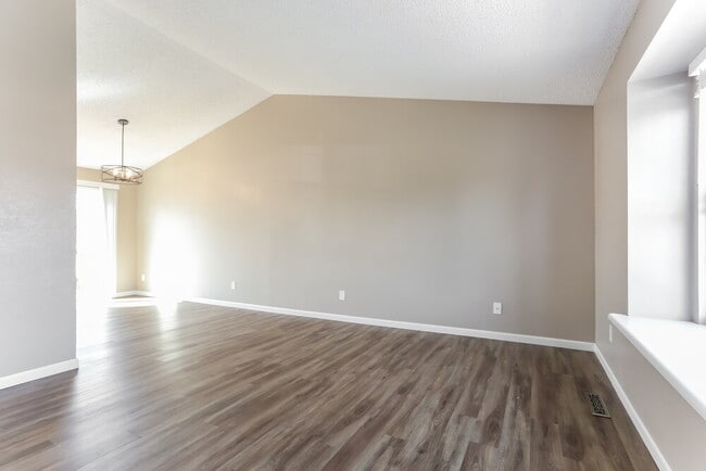 Photo - 16296 Beauty Bush Pl