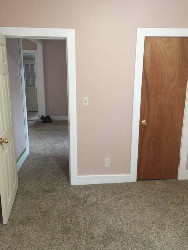 Bedroom - 129 Troy Schenectady Rd Apartments Unit #1