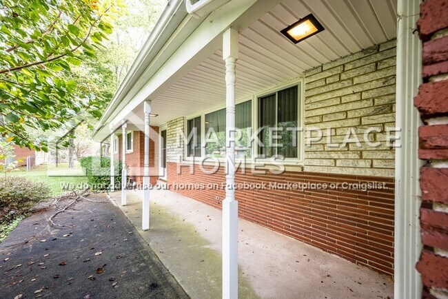 Photo - 2820 Oriole Dr
