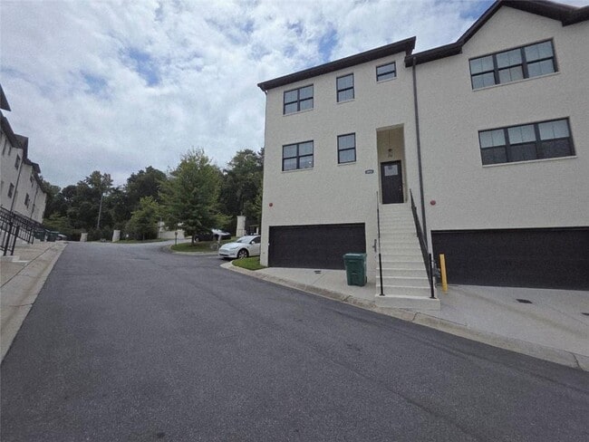 Building Photo - 8020 Linfield Way Rental