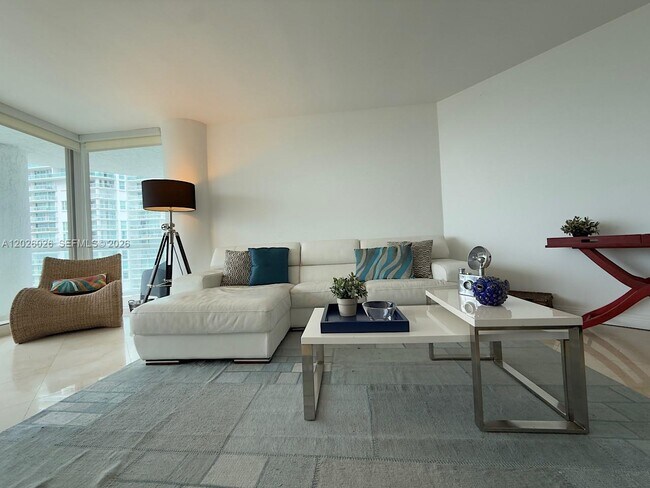 Building Photo - 16400 Collins Ave Unit 1545
