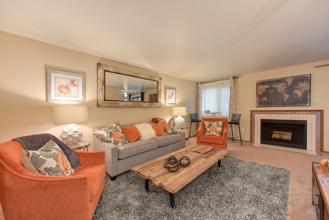 Living Room with Window - Kently Pointe Apartments