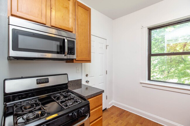 Photo - 1911 W Foster Ave Unidad 2