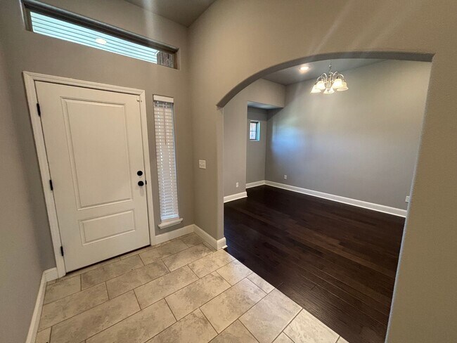 Photo - 4 Bedroom 3 Full bath Dream home located i...