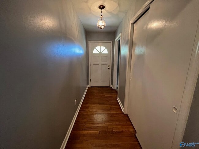 Photo - 803 Corsbie St NW