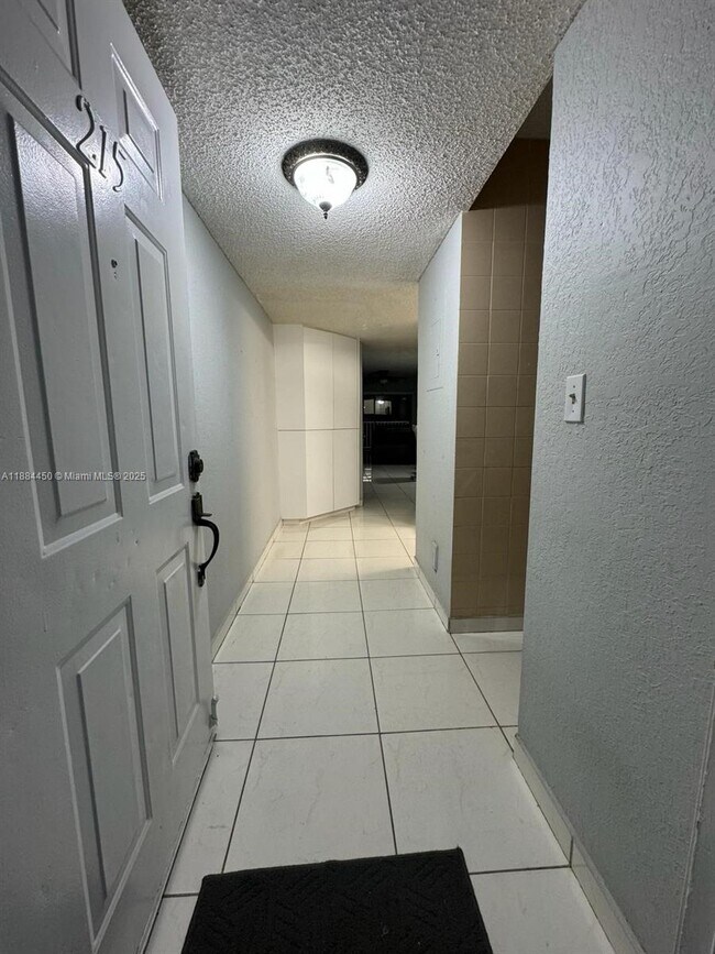 Photo - 210 W 68th St Unit 215