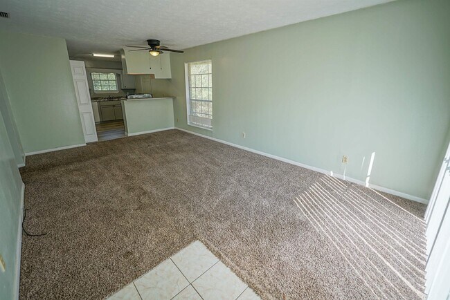 Photo - 2304 Hartsfield Ct Unit B