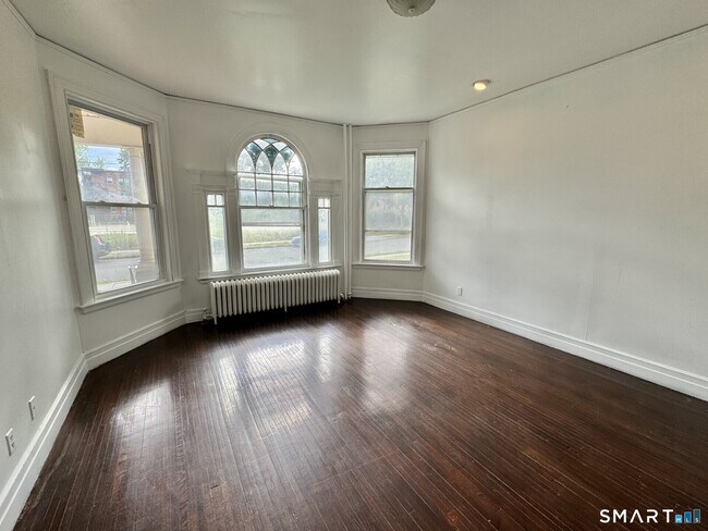 Photo - 28 Kenyon St Unit 1