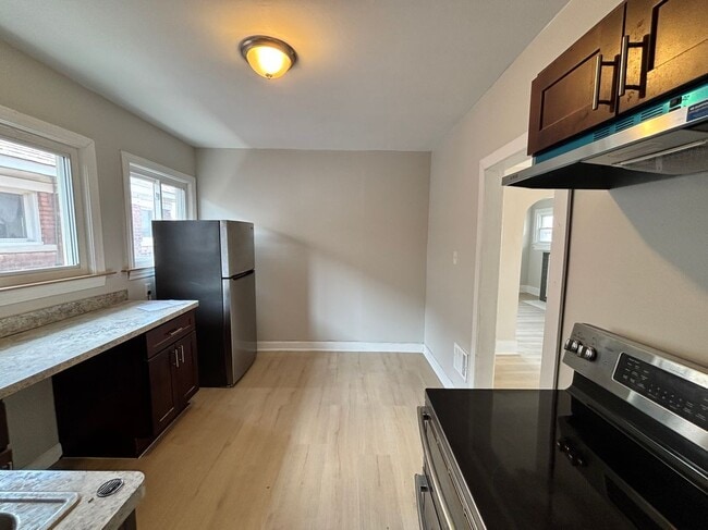 Photo - 3025 Tuxedo St