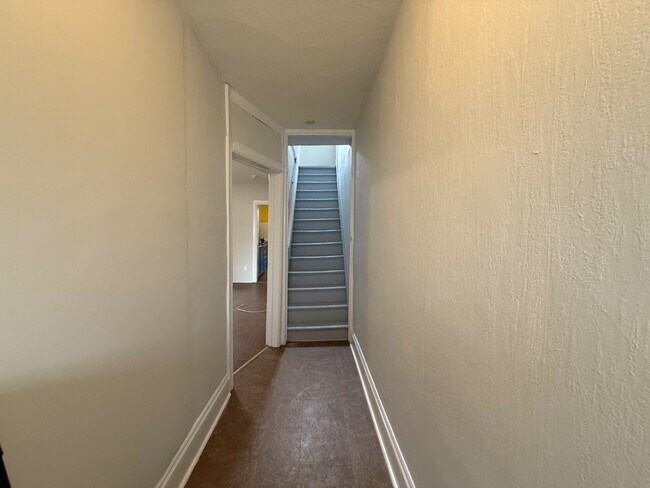 Photo - 514 Cannon St E