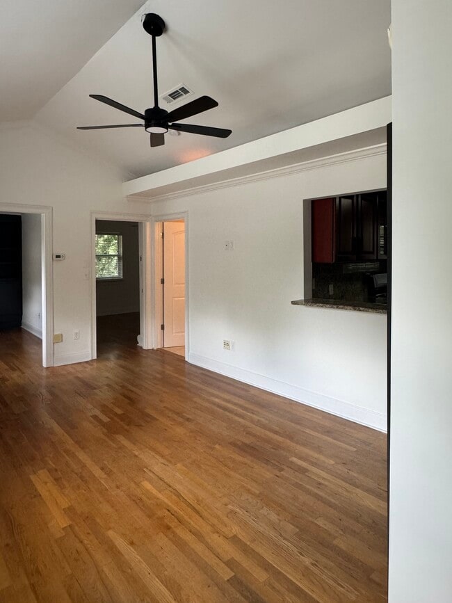 Photo - 488 Burlington Road Northeast Unit Apt 3