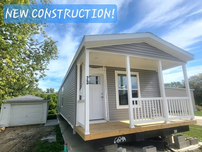 Building Photo - 73 Meadowlark Ln