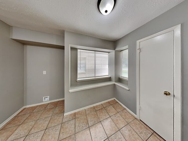 Photo - 24030 Griffin House Ln