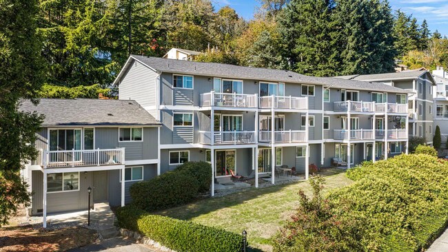 Building Photo - Bayshore Vista Apartments