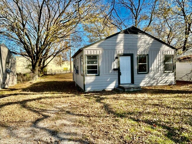 Building Photo - 804 N Stockton St