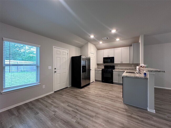 Photo - 270 Cumberland Forest Dr