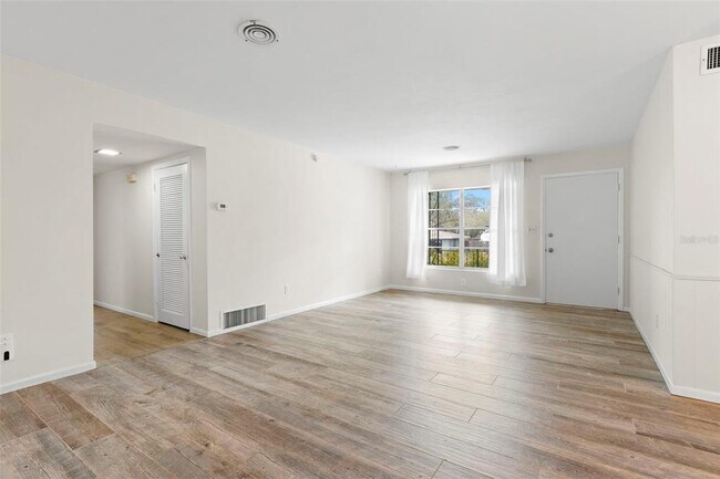 Photo - 809 S Duncan Ave