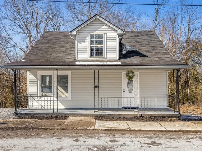Building Photo - 851 Lylesville St Rental