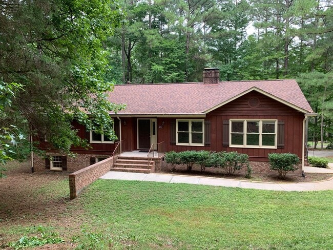 Building Photo - 421 Constitution Dr