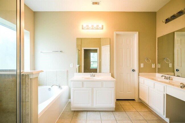 Photo - 11314 Sandermeyer Dr