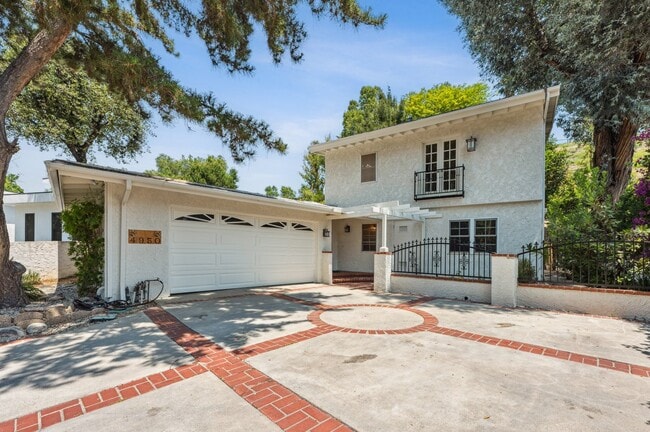 Photo - 4950 Dunman Ave