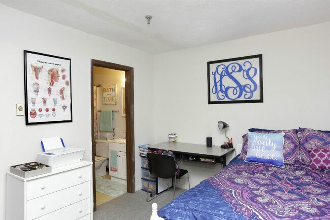 Photo - 807 Press Ave Unidad 1