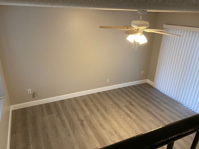 Photo - MOVE-IN SPECIAL-WONDERFUL 3/2.5 Home with 1 car garage-UCF Area