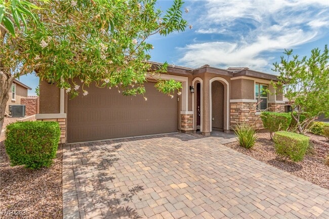 Photo - 7114 Flora Lam St