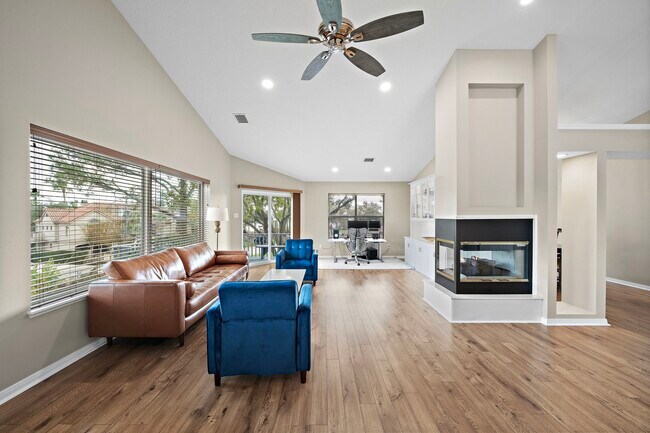 Photo - 2523 Baycrest Dr