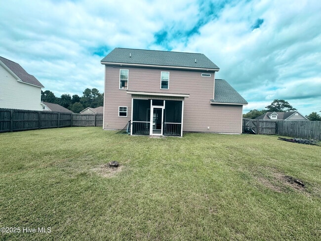 Photo - 219 Hidden Oaks Dr