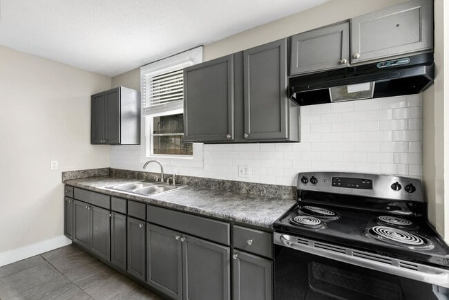 Photo - Redmont Place