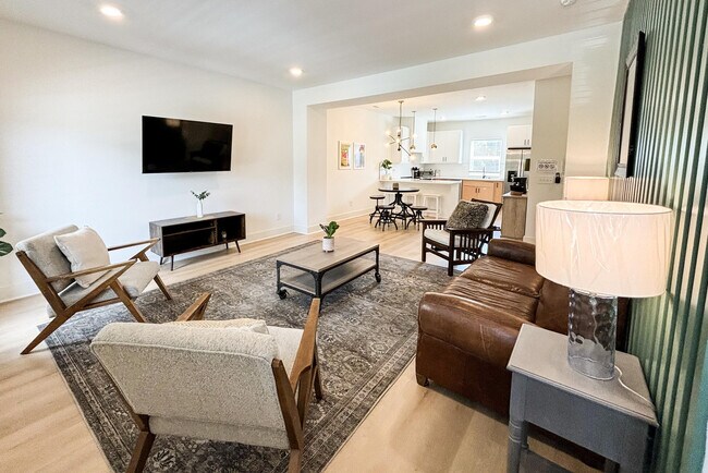 114 Fitzgerald Dr Unit SI FL3-ID1039080P