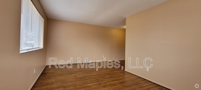 Building Photo - 4048 Esseldale Dr Rental