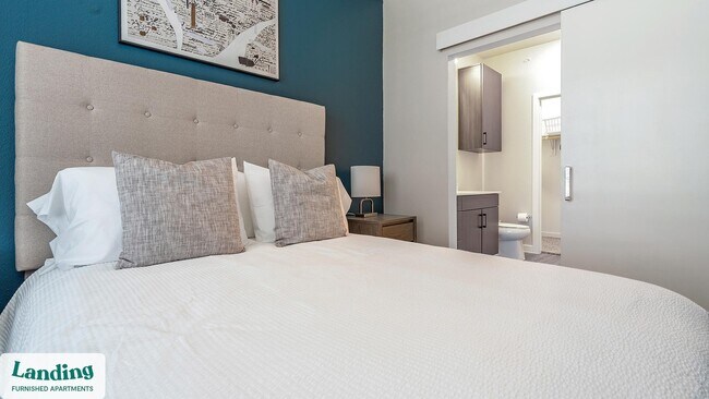 Photo - 14015 Univ Pass Unit 3323