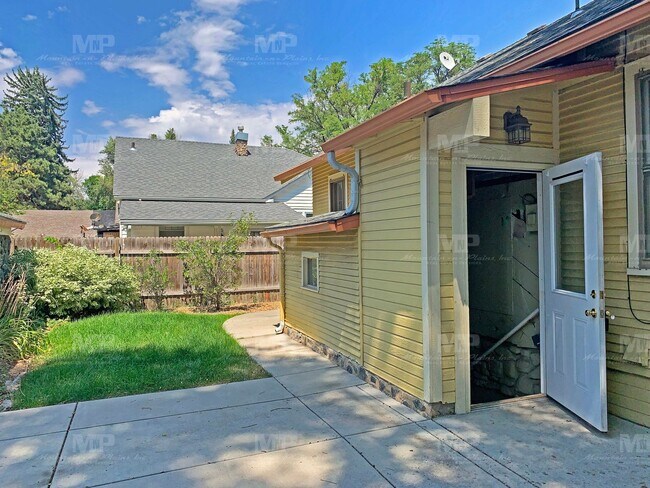 Building Photo - 645 1/2 S Loomis Ave