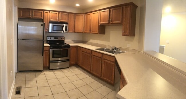 Photo - 1471 Autumn Oak St