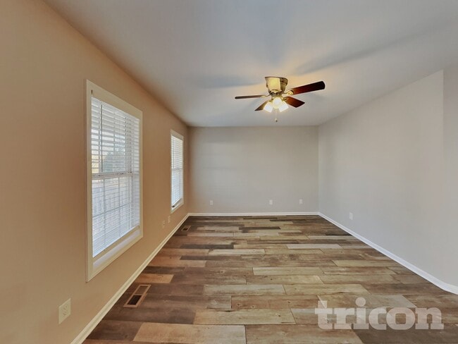 Photo - 1117 Woodbriar St