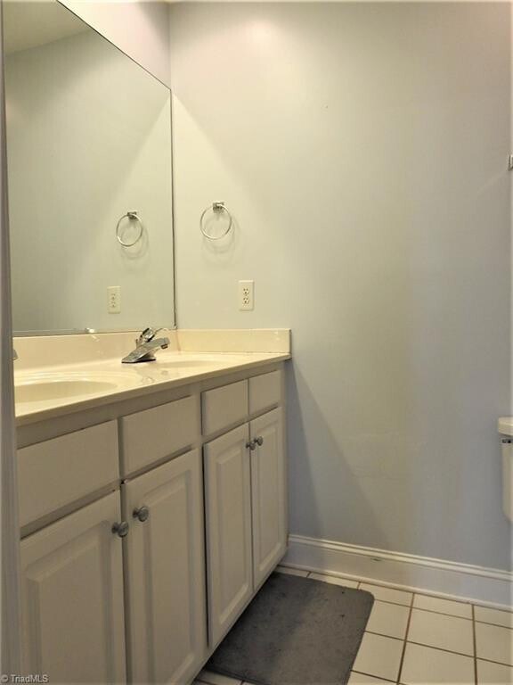 Photo - GORGEOUS TOWNHOME FOR RENT! 3 beds/2.5 baths