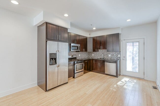 Photo - 621 S Clarion St