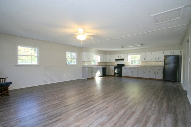Photo - 8848 Sims Rd