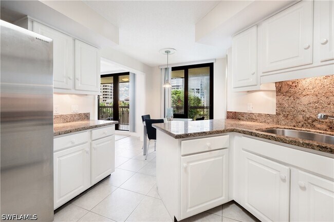 Photo - 4551 Gulf Shore Blvd N Unidad 306