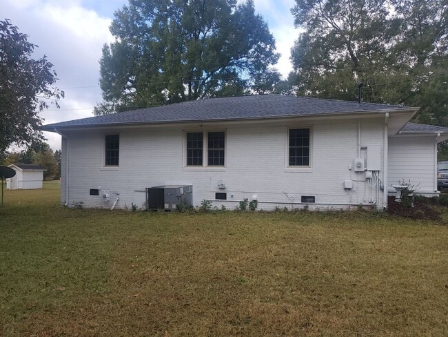 Photo - Newly Renovated 3 bedroom Single Family Ho...