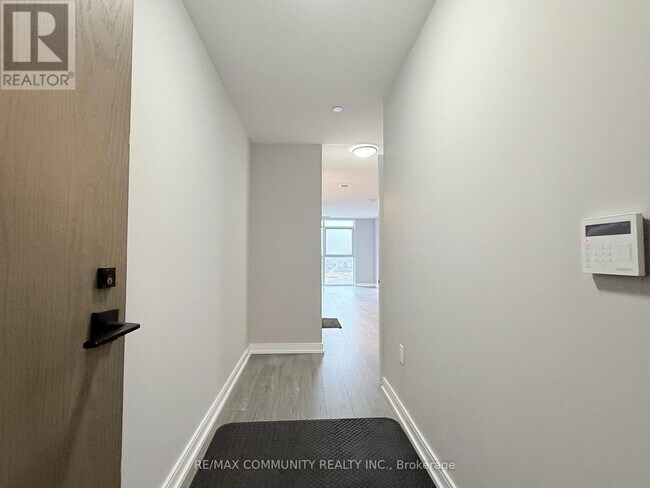 Photo - 225 Village Green Square Unit 1001
