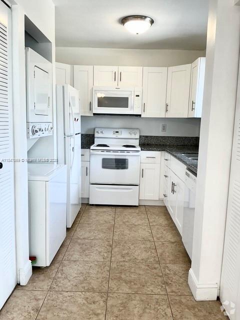 Building Photo - 8577 SW 109th Ave Unit 8577 Rental