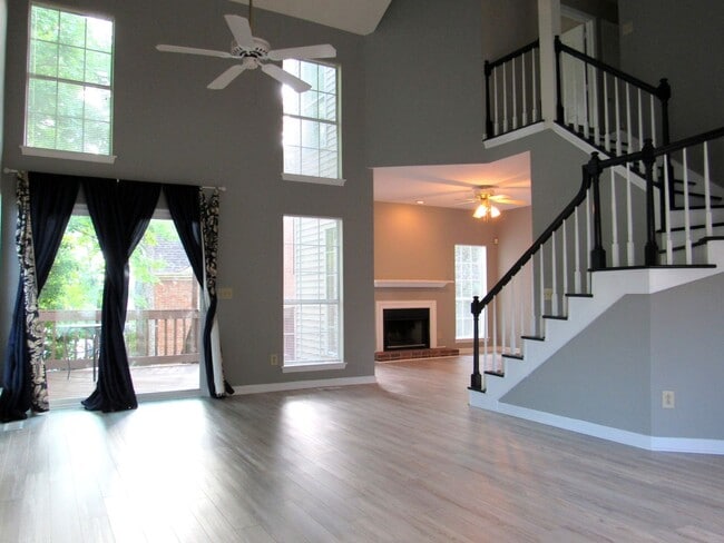Photo - Beautiful 3 bed 2.5 bath Franklin Home