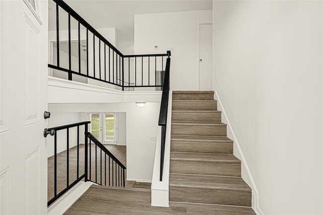 Photo - 8610 Timber View Dr