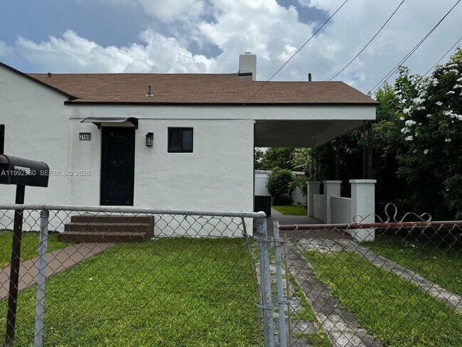 Photo - 2160 NW 30th St