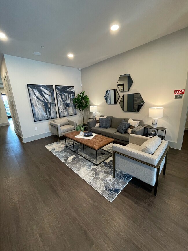 Photo - Dian Street Villas