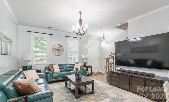 Photo - 5623 Fetzer Ave NW