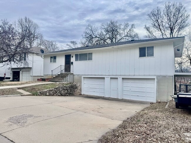 Photo - 4 Bedroom Home Near KU Med